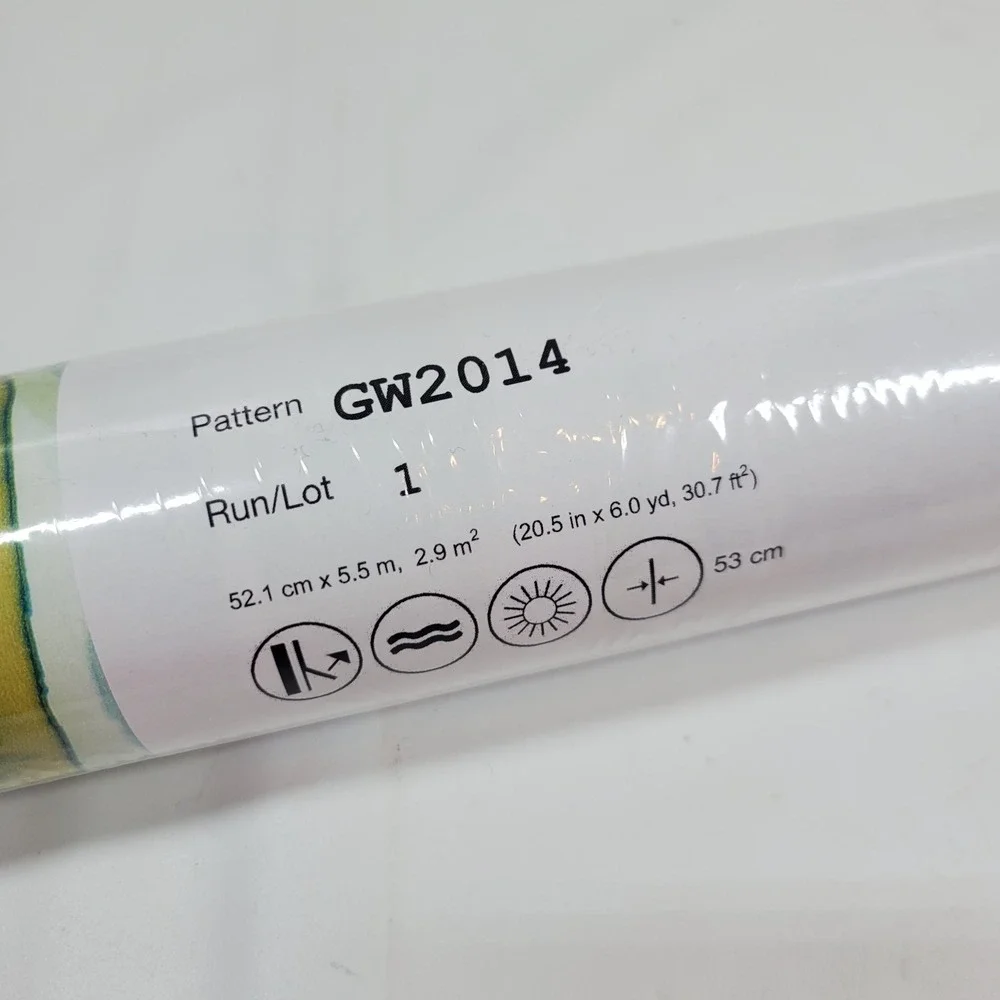 Grace & Gardenia GW2014 Watercolor Floral Fresh Peel and Stick Wallpaper Green